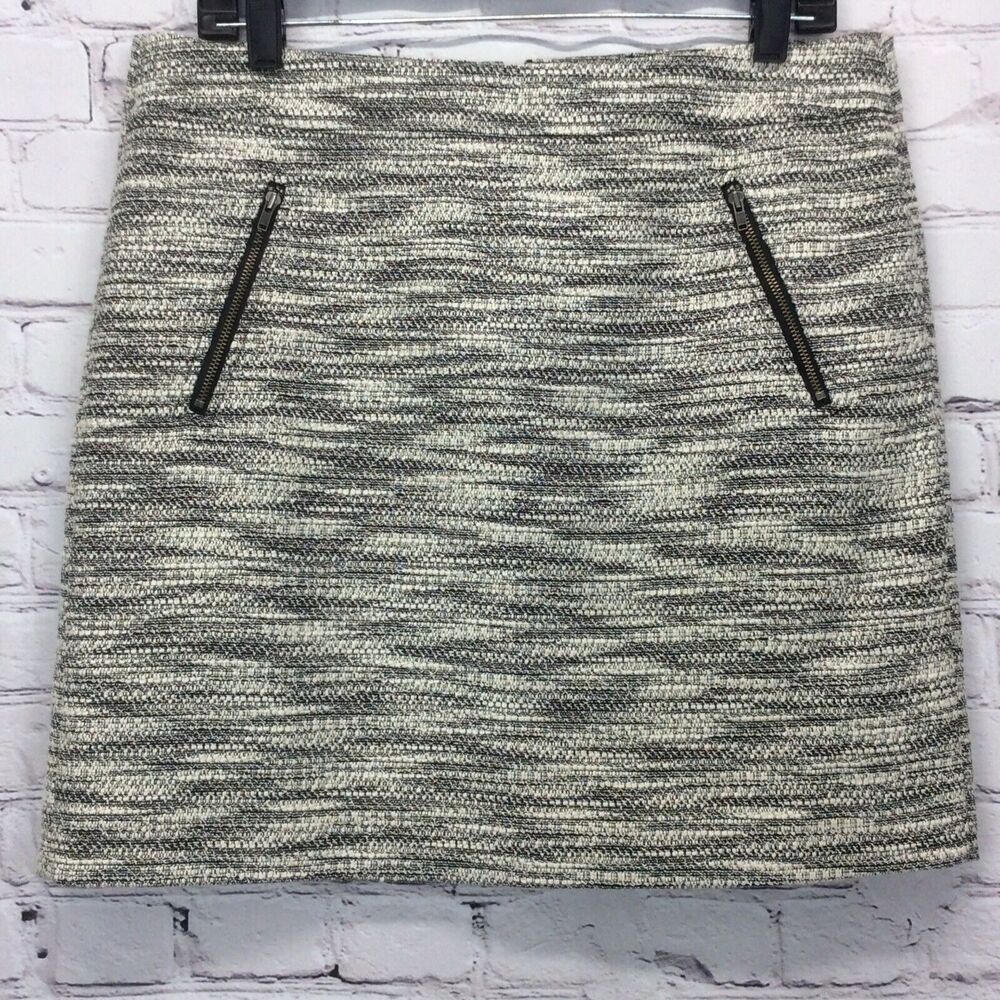 Ann Taylor Loft Tweed Skirt Light Academia Women's Size 12P Black/White Mini NWT